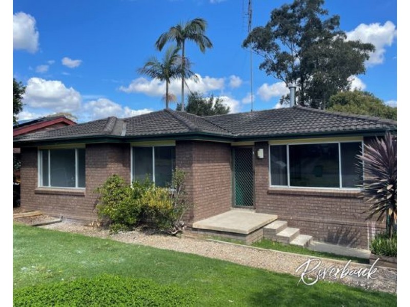 11 Robinson Road, Cranebrook NSW 2749