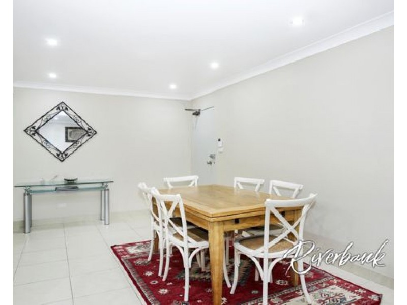 4/18 Gordon Street, Bankstown NSW 2200