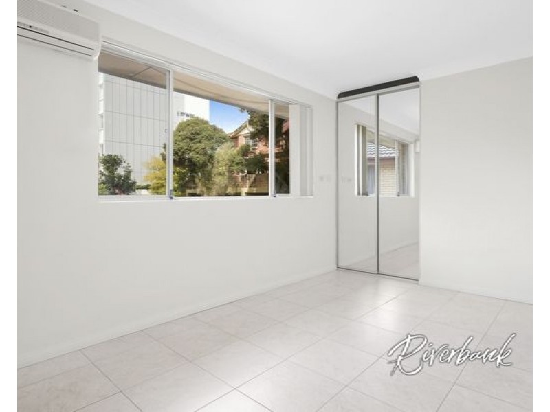 2/6-8 Addlestone Road, Merrylands NSW 2160
