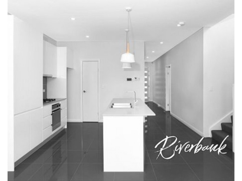 13 Glenholme Drive, Glenmore Park NSW 2745