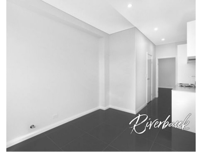 13 Glenholme Drive, Glenmore Park NSW 2745