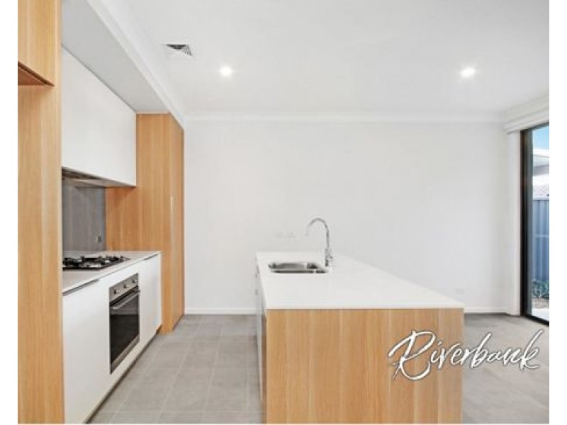 8 Barrett Street, Marsden Park NSW 2765