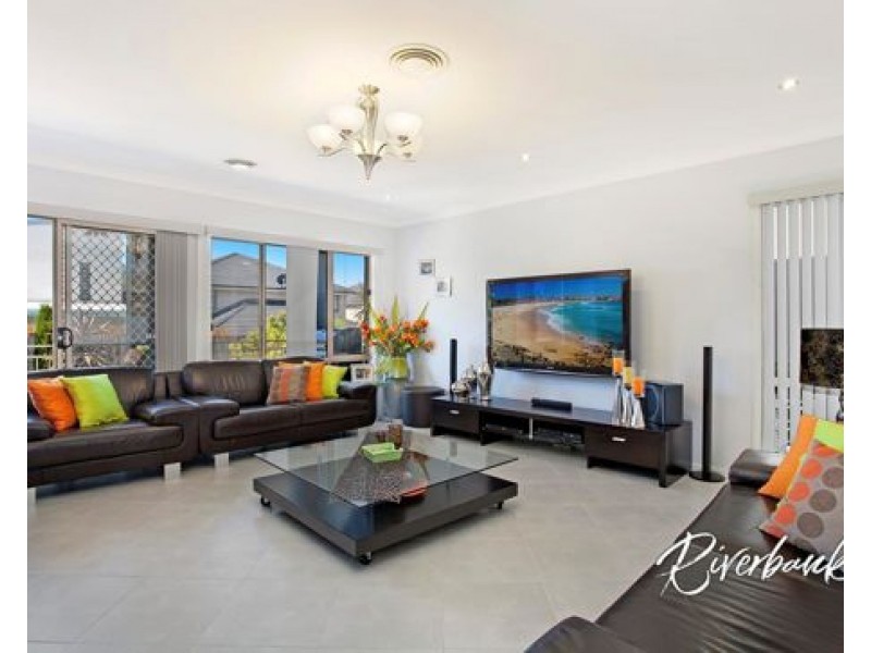 27 Tuabilli Street, Pemulwuy NSW 2145