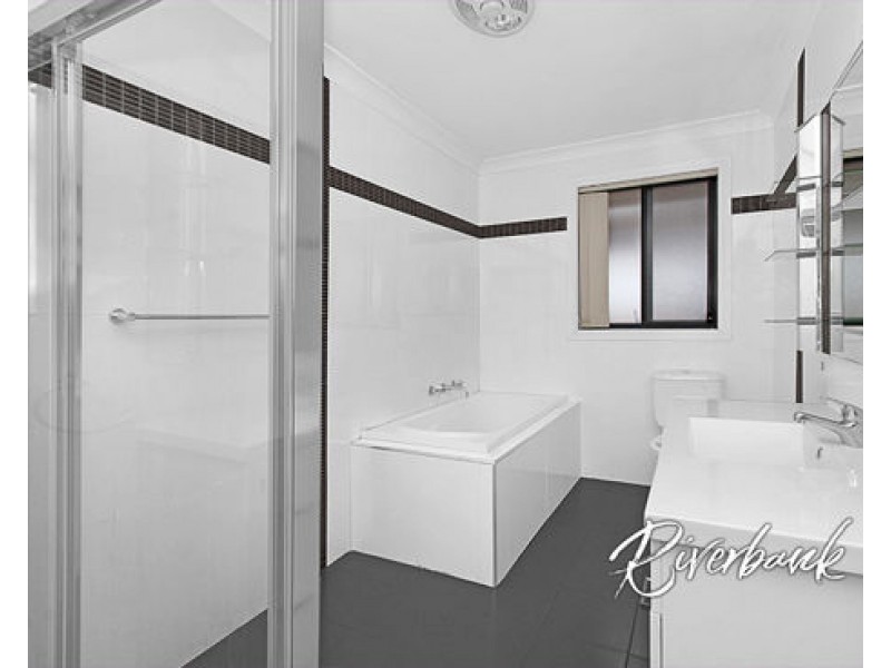 9 Pugh Avenue, Pemulwuy NSW 2145