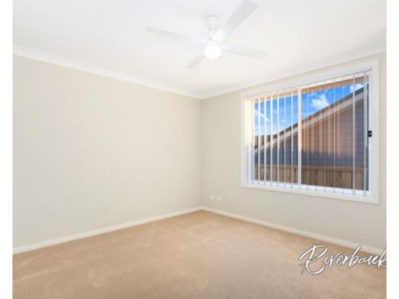 9 Teasdale Close, Elderslie NSW 2570