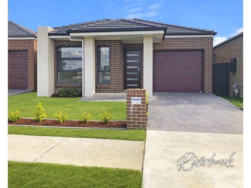 16 Florentine Parade, Marsden Park NSW 2765
