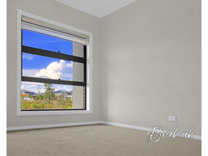 16 Florentine Parade, Marsden Park NSW 2765