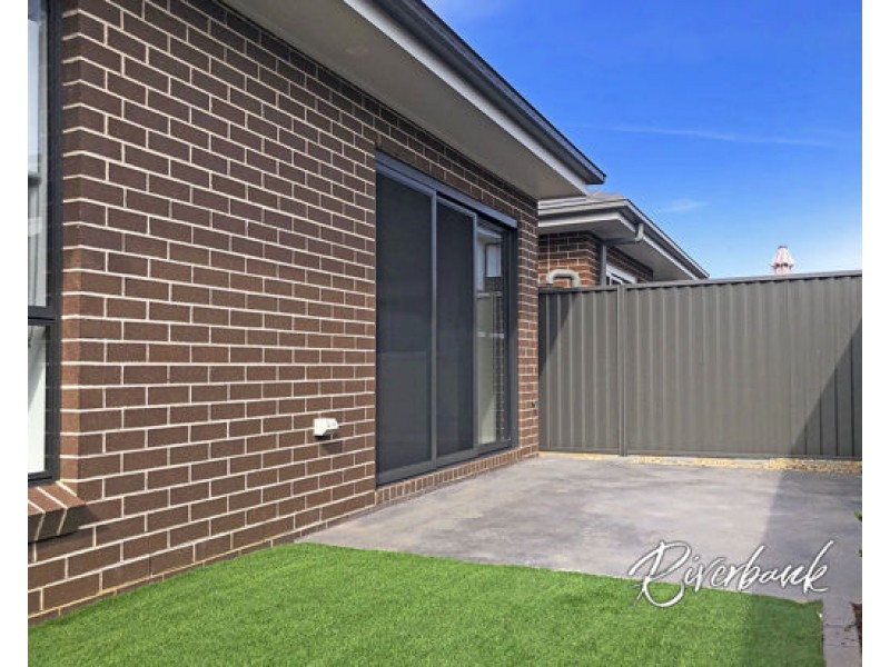 16 Florentine Parade, Marsden Park NSW 2765