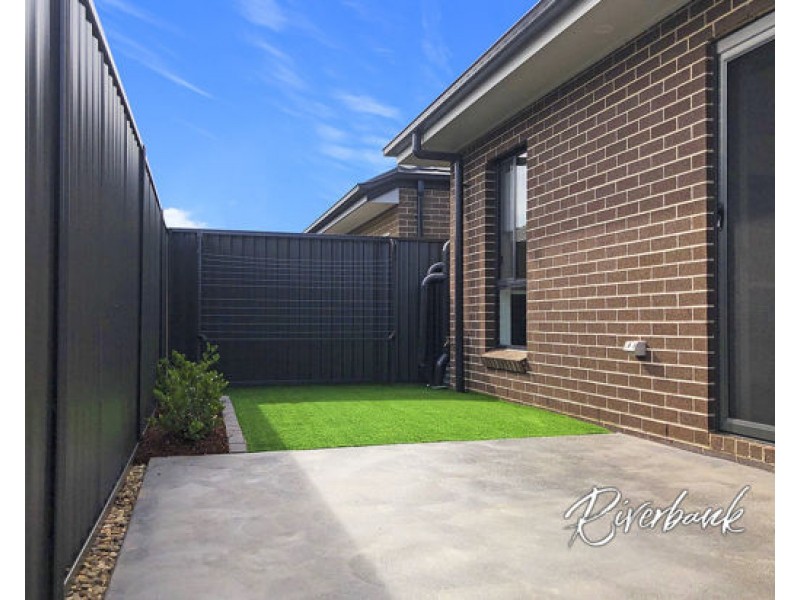 16 Florentine Parade, Marsden Park NSW 2765