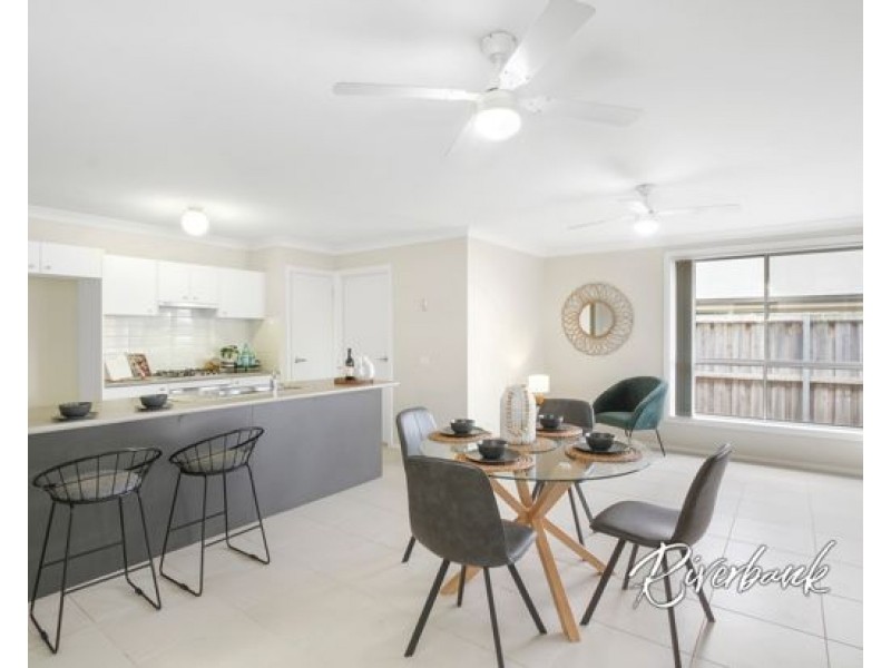 12 Fortune Street, Glenfield NSW 2167