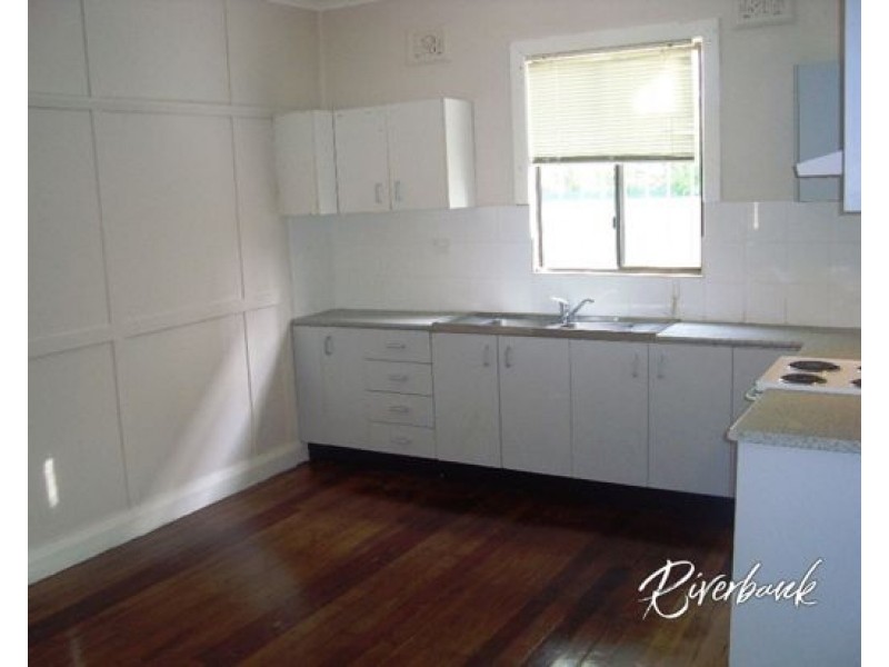 8 Broughton Street, Guildford NSW 2161