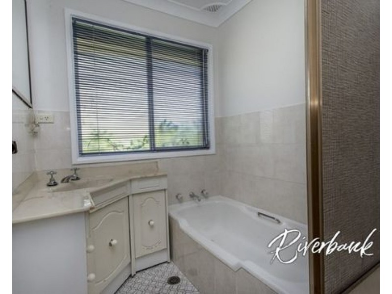 27 Coreen Avenue, Penrith NSW 2750