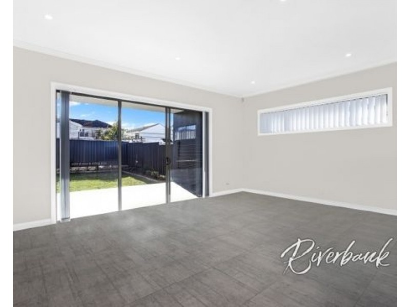 7B Robyn Street, Woodpark NSW 2164