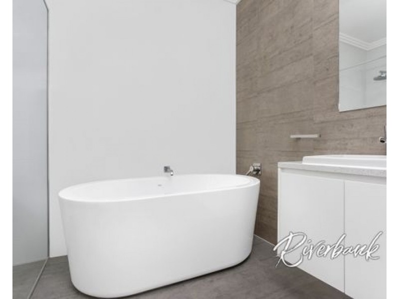 7B Robyn Street, Woodpark NSW 2164