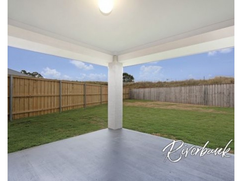 18 Dromedary Place, Macquarie Links NSW 2565