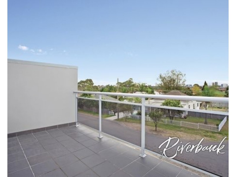8/128-132 Woodville Road, Merrylands NSW 2160
