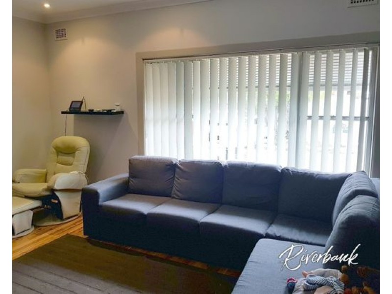 9 Pambula Crescent, Woodpark NSW 2164