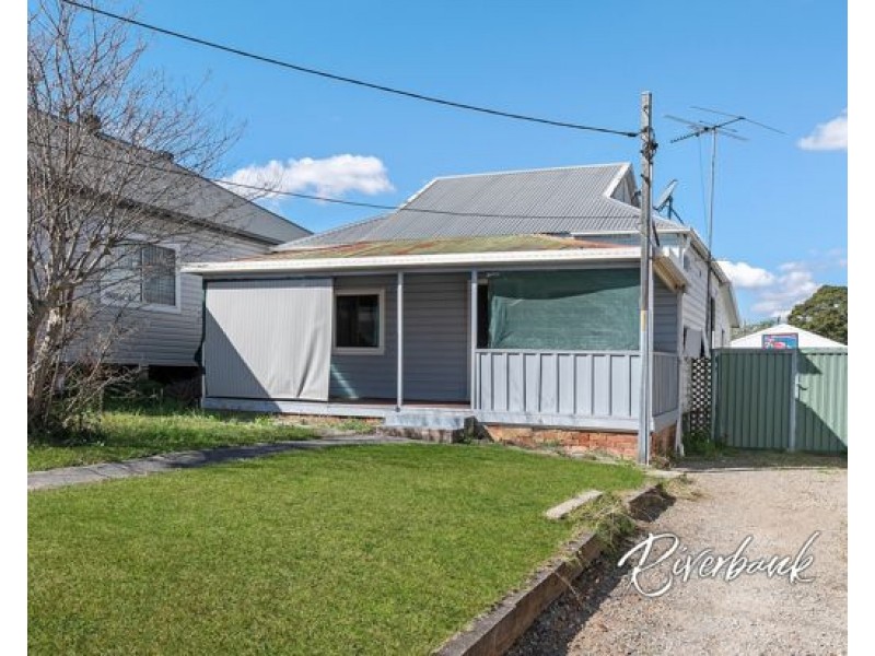 8 Broughton Street, Guildford NSW 2161