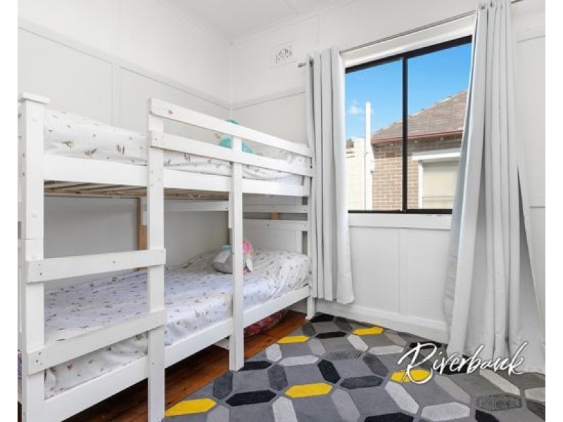 8 Broughton Street, Guildford NSW 2161