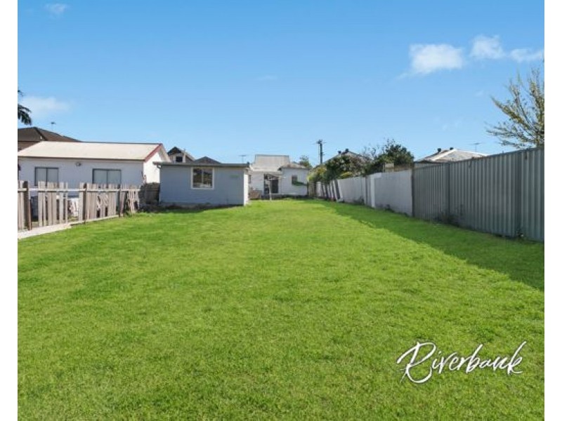 8 Broughton Street, Guildford NSW 2161