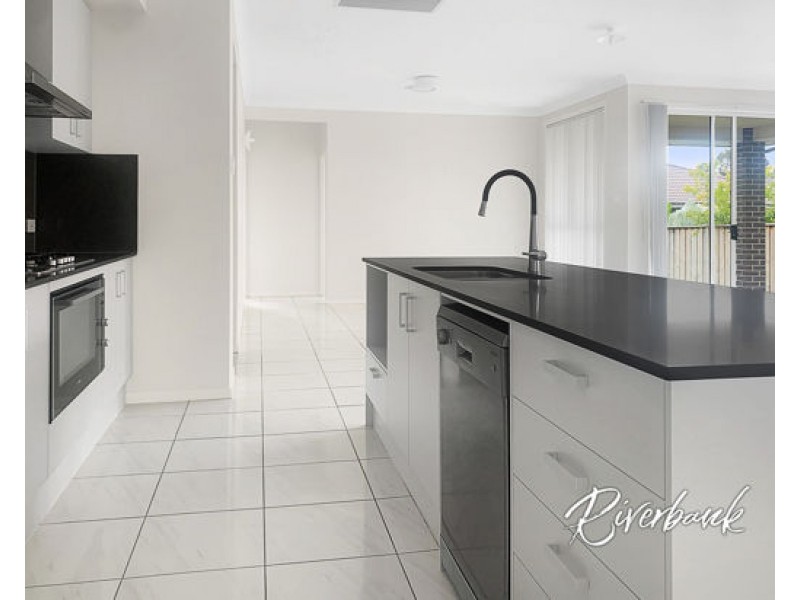 5 Antill Road, Edmondson Park NSW 2174