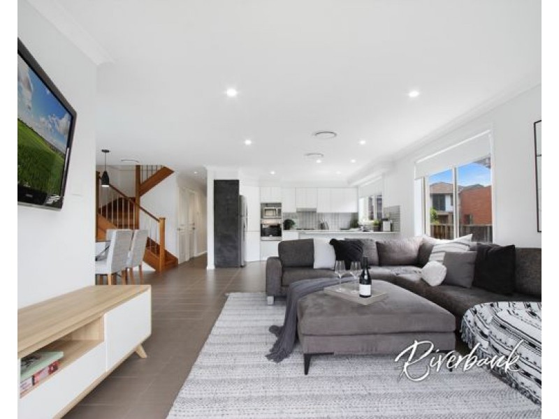 11 Stanbury Avenue, Pemulwuy NSW 2145