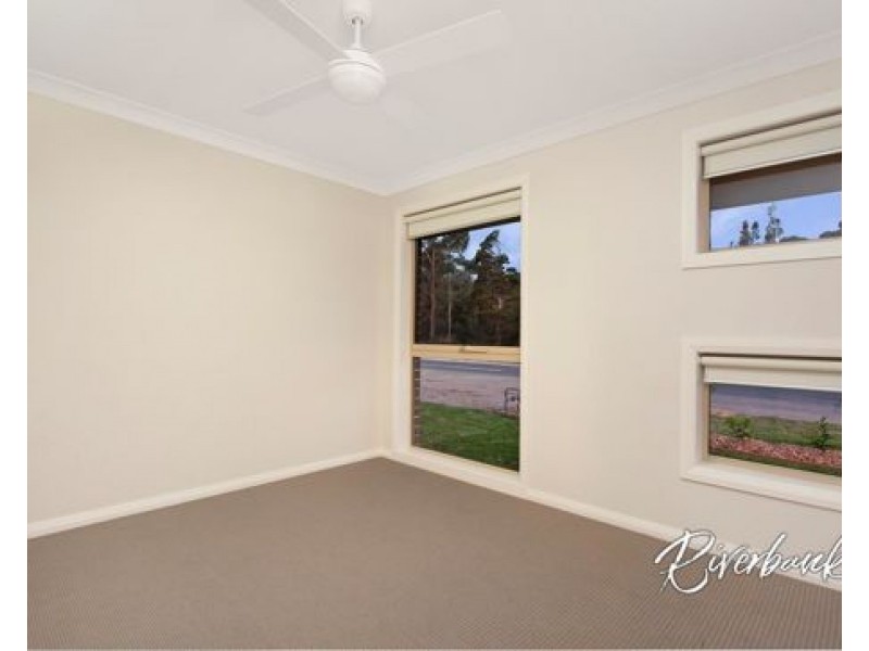 39 Saltbush Circuit, Ropes Crossing NSW 2760