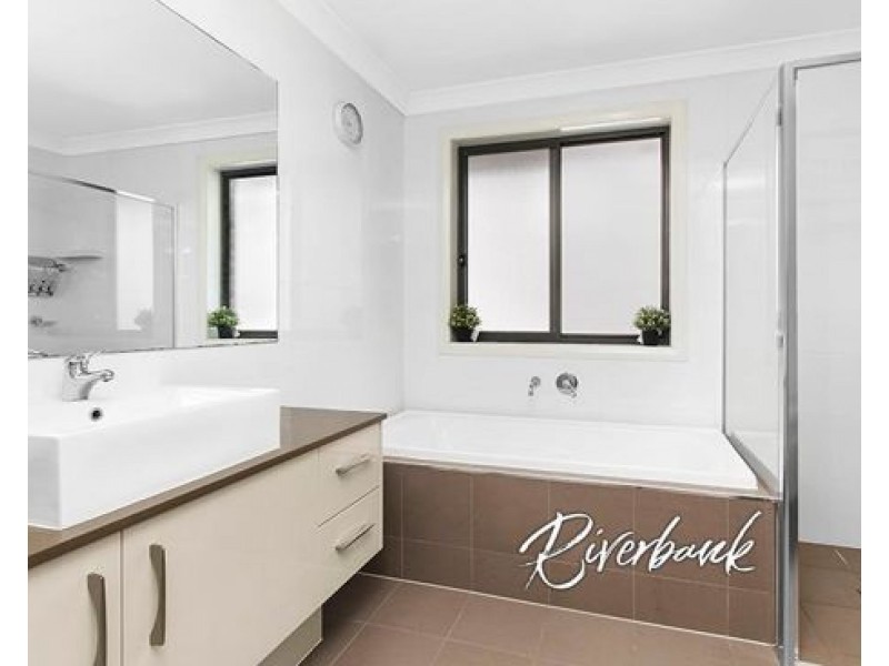 18 Buran Road, Pemulwuy NSW 2145