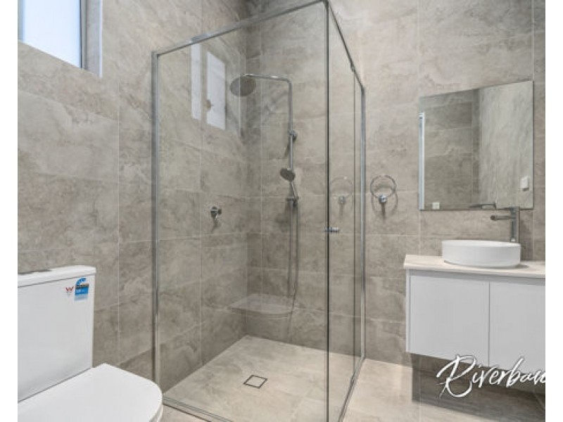 5 Hoxton Place, Spring Farm NSW 2570