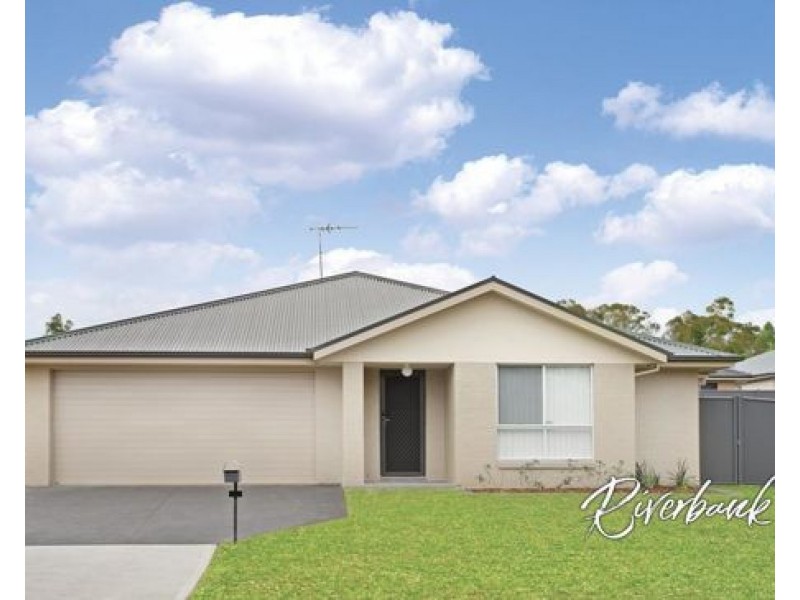 27 Townsend Crescent, Ropes Crossing NSW 2760