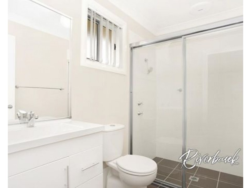 27 Townsend Crescent, Ropes Crossing NSW 2760