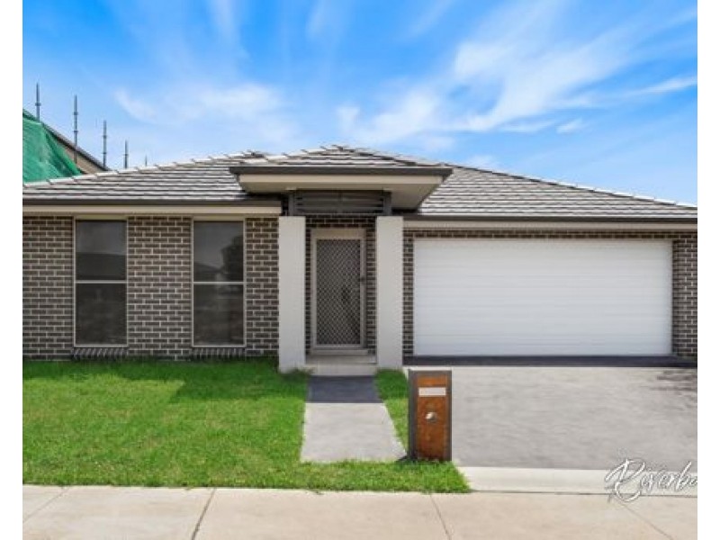 35 Dardanelles Road, Edmondson Park NSW 2174