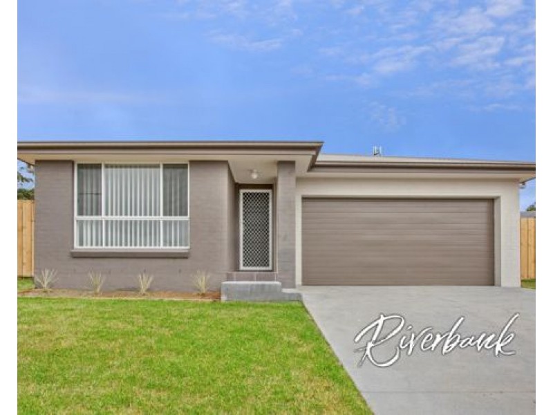 13 Teasdale Close, Elderslie NSW 2570