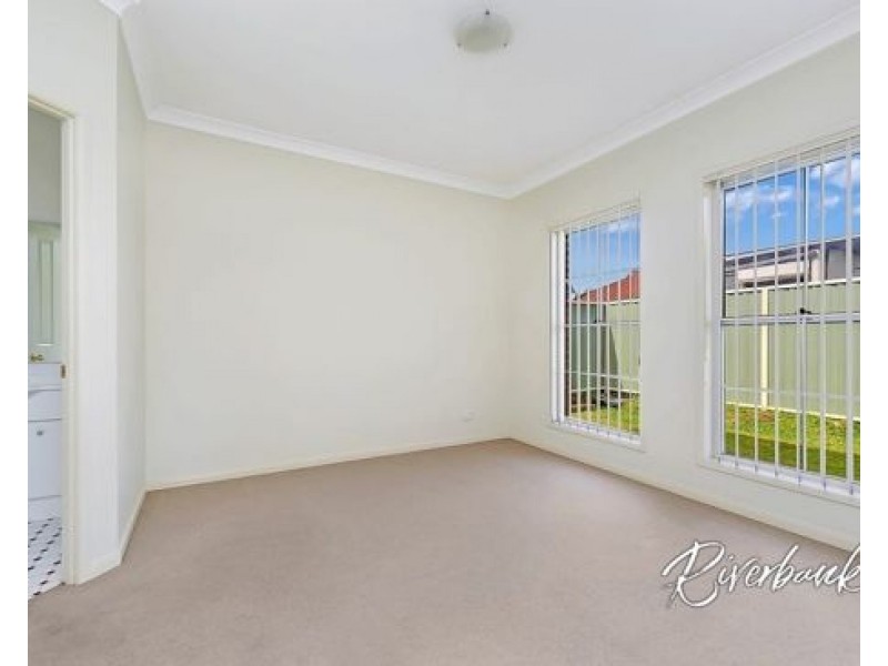10A Barangaroo Road, Toongabbie NSW 2146