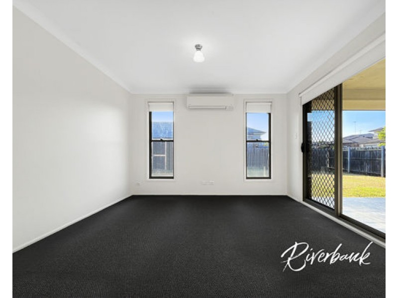 14 Crossley Avenue, Glenmore Park NSW 2745