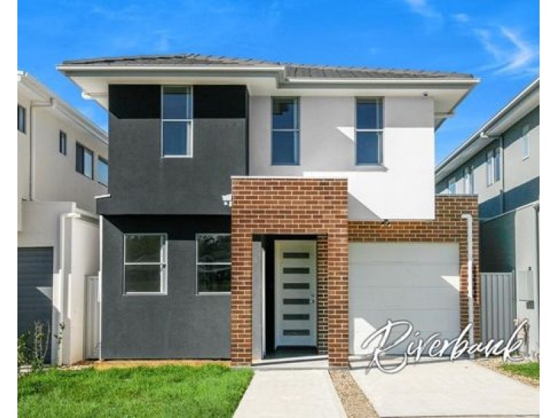 11 Glenholme Drive, Glenmore Park NSW 2745