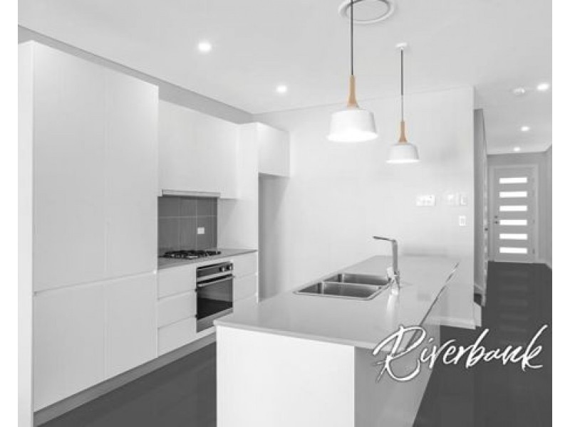 11 Glenholme Drive, Glenmore Park NSW 2745