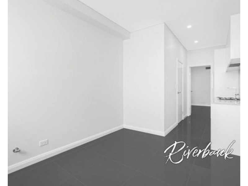 11 Glenholme Drive, Glenmore Park NSW 2745