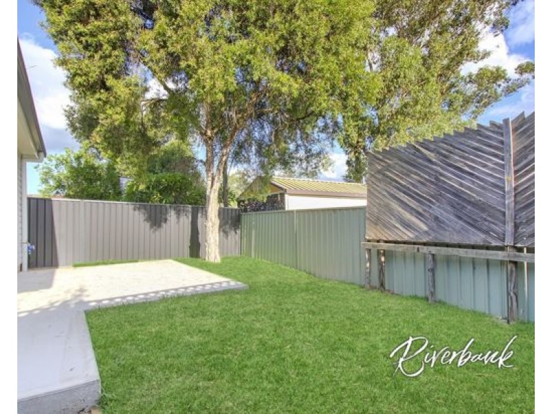 11A Robinson Rd, Cranebrook NSW 2749