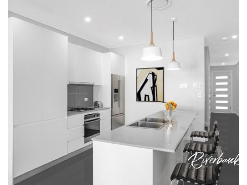 11 Glenholme Drive, Glenmore Park NSW 2745