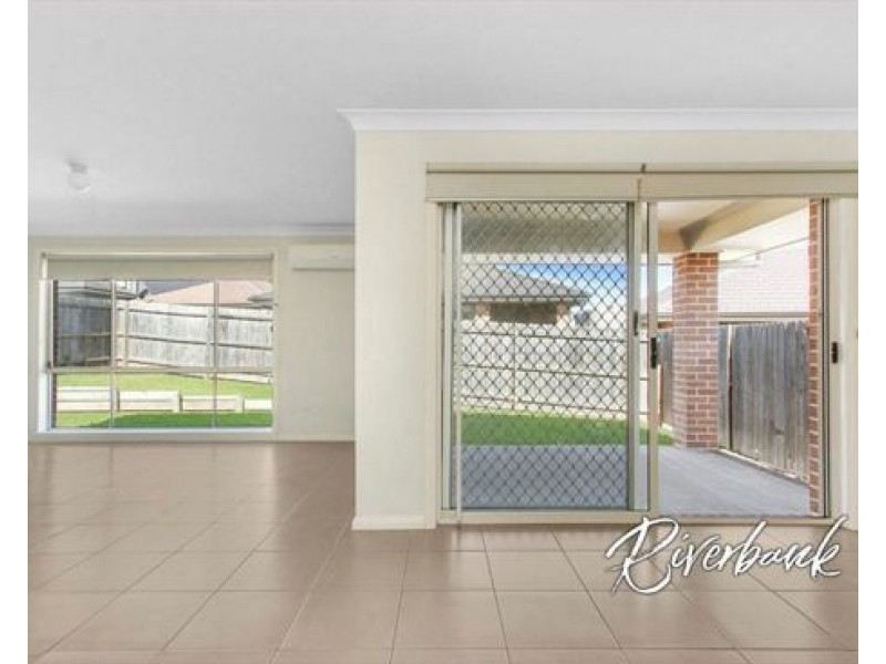 2B Dorset Street, Spring Farm NSW 2570