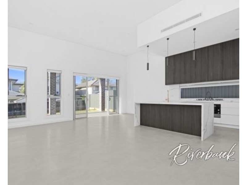 10 Winnima Cct, Pemulwuy NSW 2145