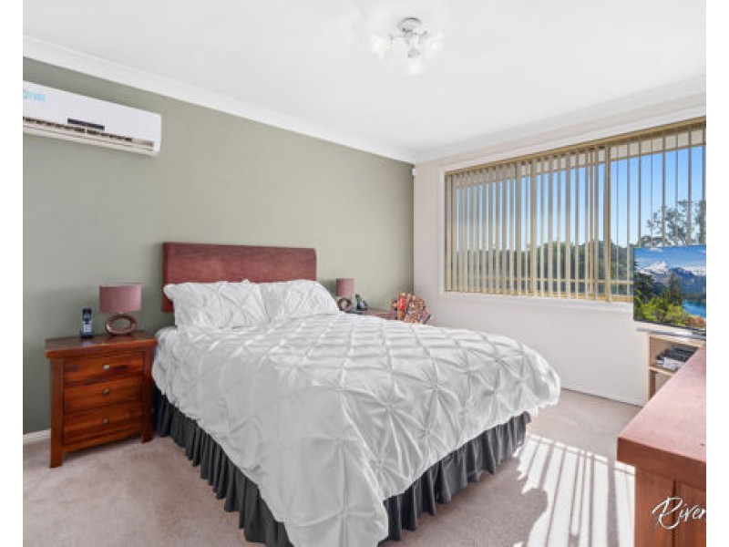 6 Jowarra Way, Merrylands NSW 2160