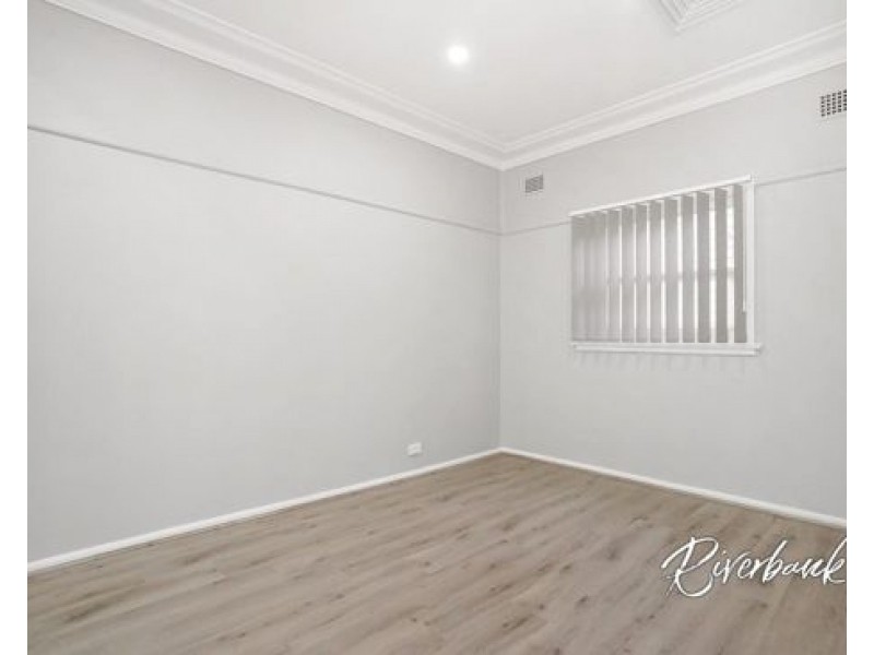 31a Centenary Road, Merrylands NSW 2160