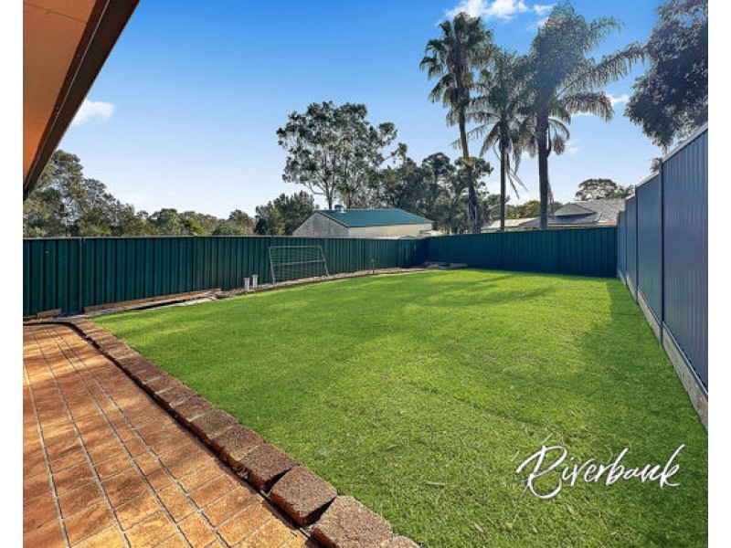 63 Aberfeldy Cres, St Andrews NSW 2566