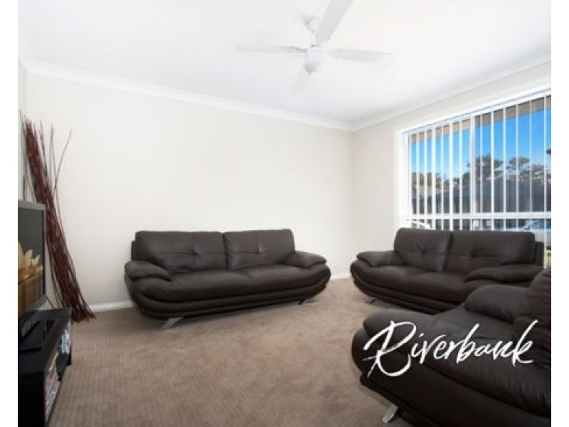 19 Stringybark Street, Ropes Crossing NSW 2760