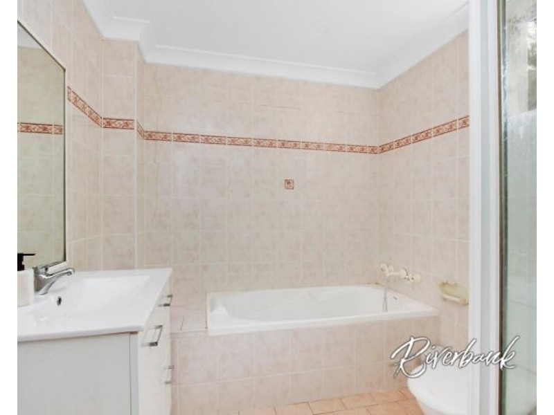 8/53-57 Kenyons Road, Merrylands NSW 2160