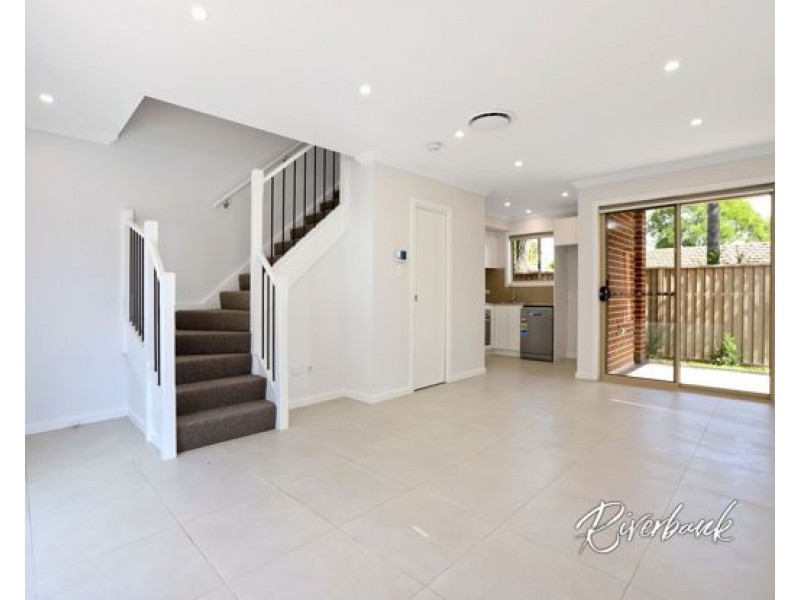 2/80 Canberra Street, Oxley Park NSW 2760