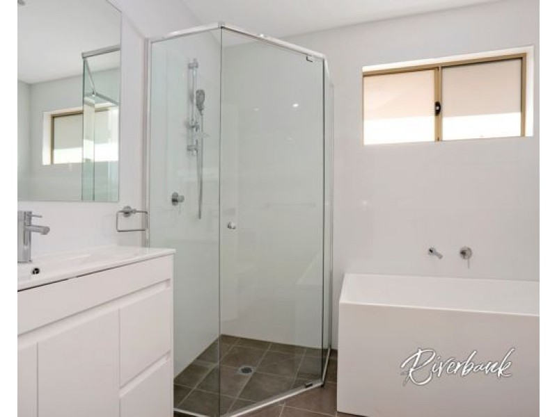 2/80 Canberra Street, Oxley Park NSW 2760