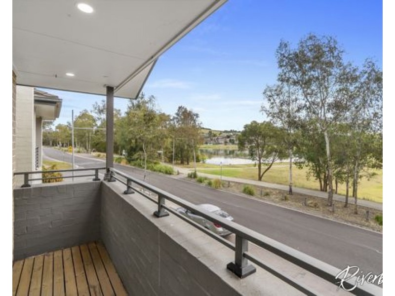 10 Driftway Drive, Pemulwuy NSW 2145